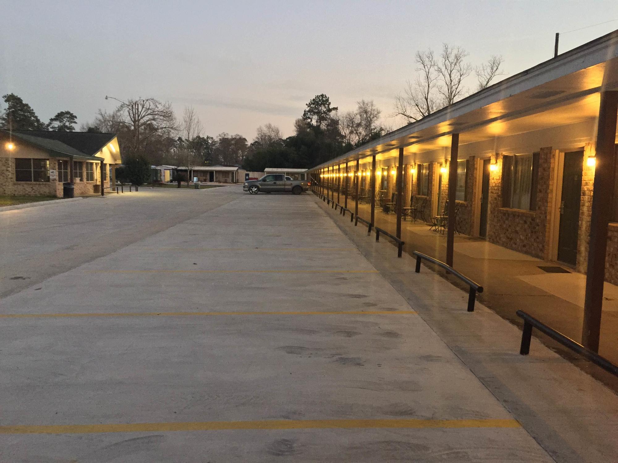 Garden Inn And Suites Silsbee Exterior foto