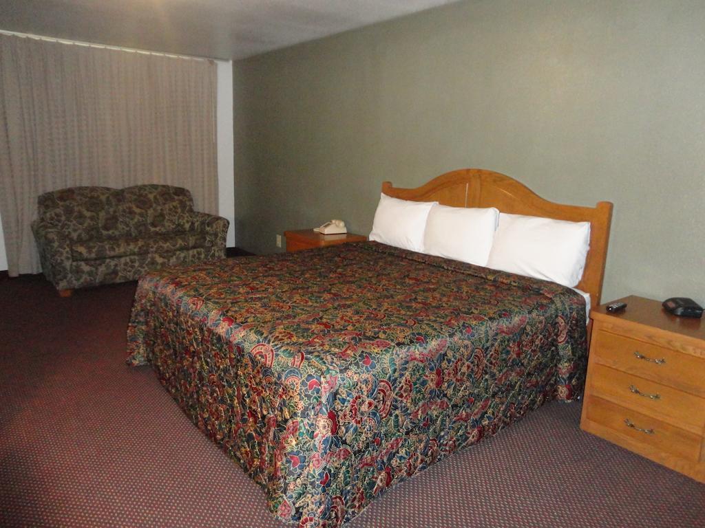Garden Inn And Suites Silsbee Exterior foto