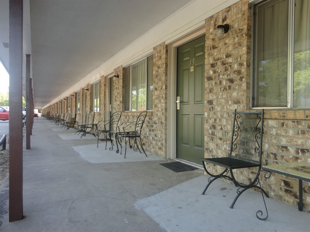 Garden Inn And Suites Silsbee Exterior foto